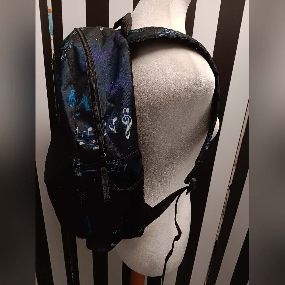Music Back Pack - Picture 5 of 8